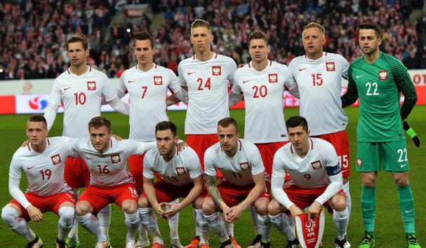 波兰足球队的外号是什么