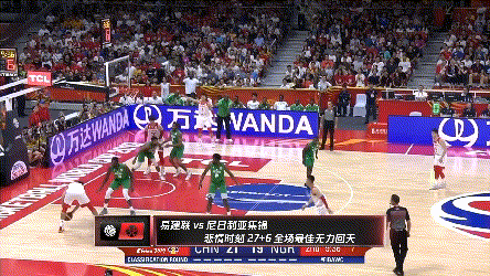 易建联扣篮大赛gif,易建联扣篮大赛冠军